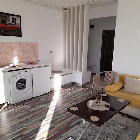 Apartel Marylin Mamaia